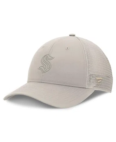 FANATICS WOMEN'S TAN SEATTLE KRAKEN AUTHENTIC PRO ROAD TRUCKER ADJUSTABLE HAT