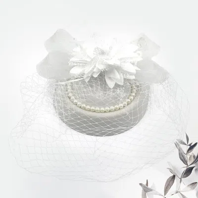 FASHNZFAB FLOWER BEAD FEATHER NETTING PEARL ACCENTED FASCINATOR / HEADBAND