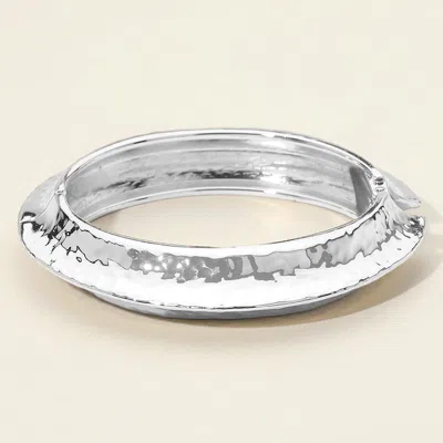 FASHNZFAB HAMMERED METAL HINGED BANGLE BRACELET