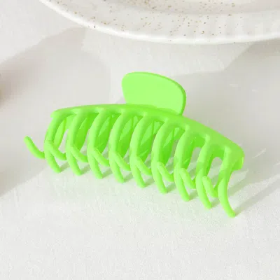 FASHNZFAB SOLID HAIR CLAW CLIP