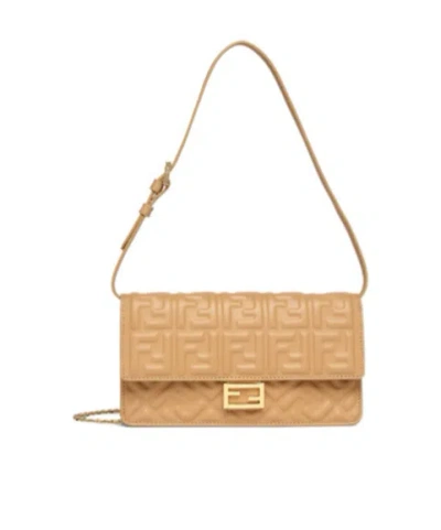 FENDI FENDI BAGUETTE COMPACT CHAINED WALLET