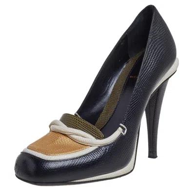 FENDI BLACK/WHITE LIZARD EMBOSSED LEATHER PUMPS SIZE 38