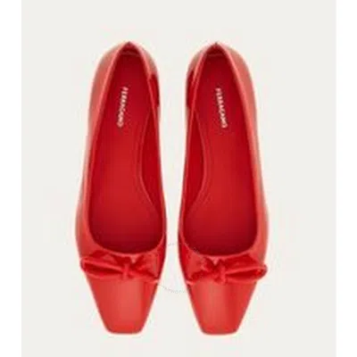 FERRAGAMO FERRAGAMO LADIES RED BALLET FLAT WITH ASYMMETRIC BOW