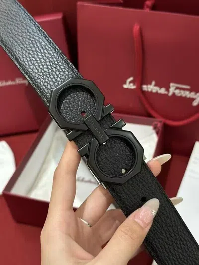 FERRAGAMO SALVATORE FERRAGAMO MEN'S GANCINI LEATHER BELT- BLACK BUCKLE