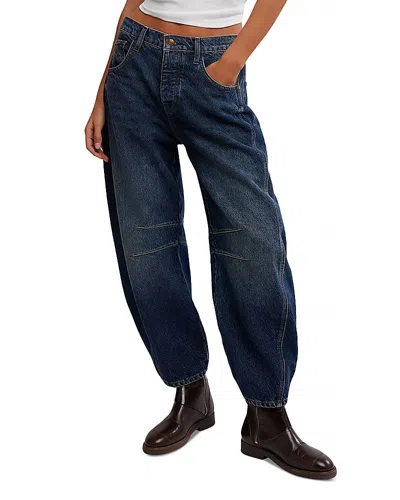FREE PEOPLE WE THE FREE GOOD LUCK MID RISE BARREL JEANS IN DEEP END