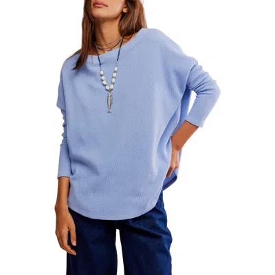 FREE PEOPLE FREE PEOPLE LATTE BLUE OVERSIZE THERMAL TOP