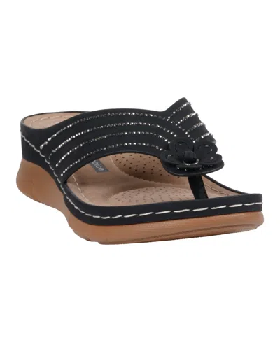 GC SHOES WOMEN'S AMARI FLOWER THONG FLAT SANDALS