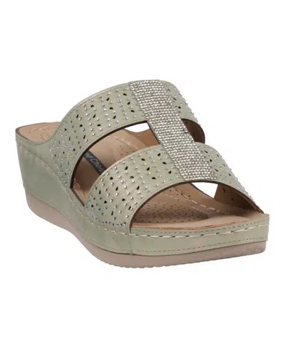 GC SHOES WOMEN'S CARRIE EMBELLISHED WEDGE SANDALS