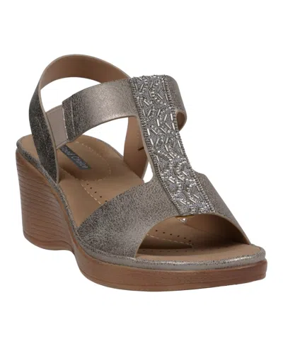 GC SHOES WOMEN'S ELISSA EMBELLISHED WEDGE SANDALS