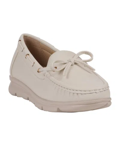 GC SHOES WOMEN'S ELORA BOAT SHOE LOAFERS