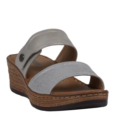 GC SHOES WOMEN'S MELI SLIP-ON WEDGE SANDALS