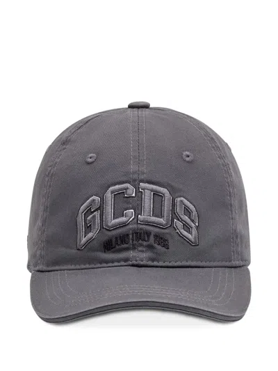 GCDS LOGO-EMBROIDERED CAP