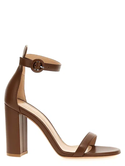 GIANVITO ROSSI GIANVITO ROSSI 'GAETA' SANDALS