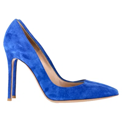 GIANVITO ROSSI POINTED TOE PUMPS IN BLUE SUEDE