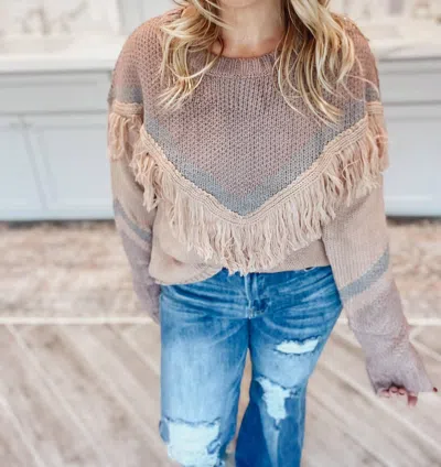 GIGIO BOHO FRINGE SWEATER IN DESERT SAND