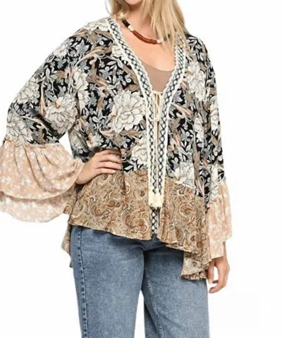 GIGIO SAVANNAH FLORAL AND PAISLEY PRINT MIX KIMONO IN BLACK MULTI