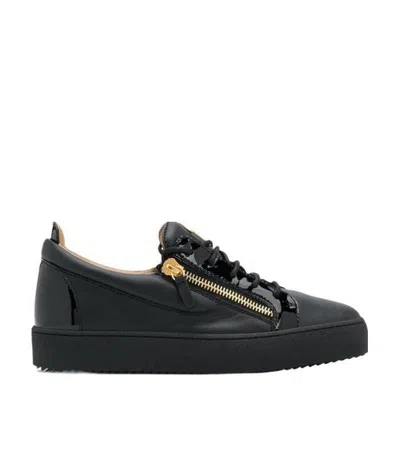 GIUSEPPE ZANOTTI GIUSEPPE ZANOTTI ZIP DETAILED LACE-UP SNEAKERS