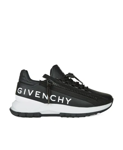 GIVENCHY GIVENCHY SPECTRE RUNNER LACE-UP SNEAKERS
