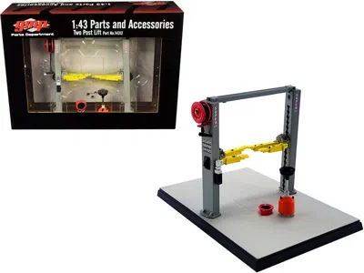 GMP TWO POST LIFT GRAY FOR 1/43 SCALE MODEL CARS BY GMP