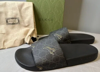 GUCCI GUCCI GG SUPREME TIGERS PRINT BLACK SLIDES MENS SIZE 11 (US SIZE 11.5) AUTHENTIC