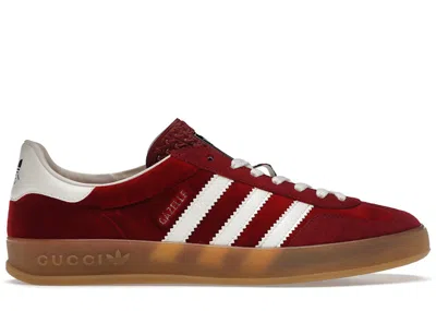 GUCCI MEN'S ADIDAS X GUCCI GAZELLE SNEAKERS IN RED/WHITE