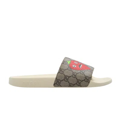 GUCCI PABLO DELCIELO X GUCCI WMNS GG SUPREME SLIDE 'STRAWBERRY'
