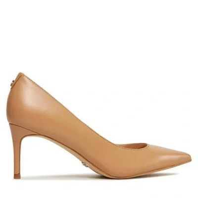 GUESS DECOLLETT AND EGRAVE; AND SHOES WITH WOMAN HEEL GUESS FLPBV4 LEA08 BRAVO4 SAND