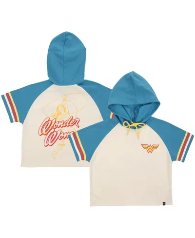 HEROES & VILLAINS WOMEN'S CREAM WONDER WOMAN CROPPED RAGLAN SHORT SLEEVE PULLOVER HOODIE