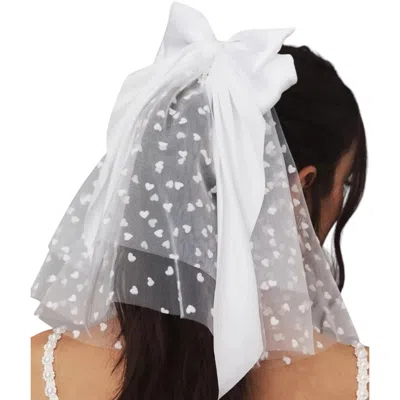 HIGH HEEL JUNGLE BY KATHRYN EISMAN WOMEN'S WHITE MINI HEART BOW VEIL -IVORY