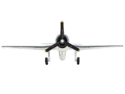 HOBBY MASTER GRUMMAN F6F-3 HELLCAT FIGHTER AIRCRAFT "RUTH-LESS LT. OSCAR CHENOWETH VF-38 SEGI POINT AIRSTRIP NEW 