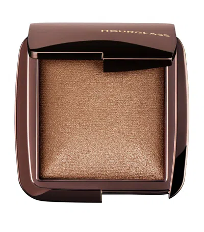 HOURGLASS AMBIENT LIGHTING POWDER