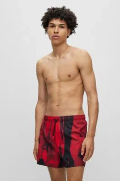 HUGO BOSS QUICK-DRYING SWIM SHORTS WITH GRAPHIC PRINT