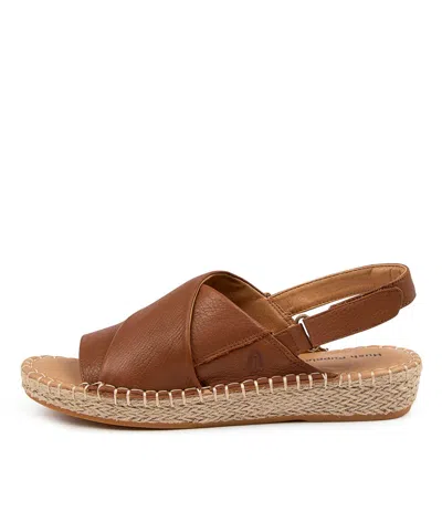 HUSH PUPPIES HUSH PUPPIES BIRCH TAN LEATHER WOMENS SHOES CASUAL SANDALS SANDALS FLAT