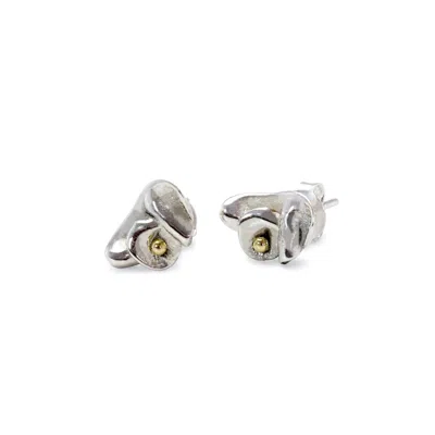 ISLA SILVER WOMEN'S SILVER CONTEMPORARY FLORAL STUD EARRINGS