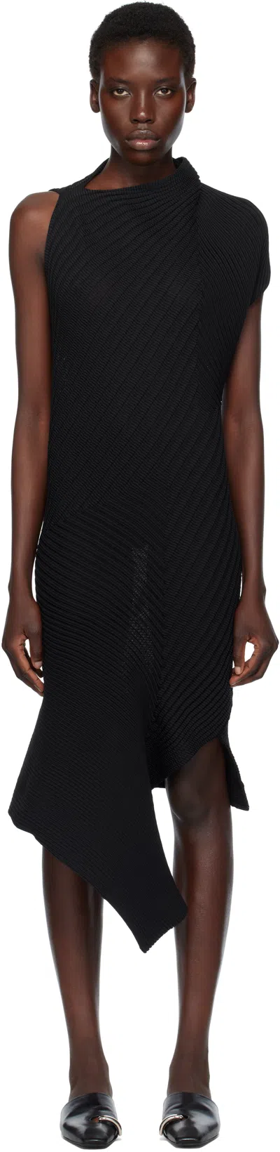 ISSEY MIYAKE BLACK SUBDUED MAXI DRESS