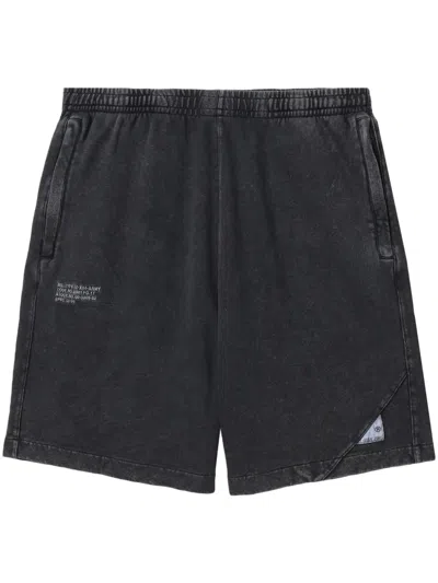 IZZUE LOGO-PATCH COTTON SHORTS