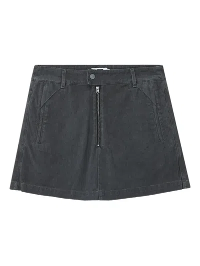 IZZUE ZIP-FRONT POCKET SHORTS