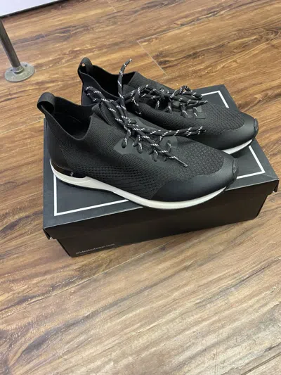 J/SLIDES WOMEN'S TPU SNEAKER IN BLACK