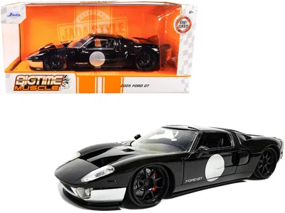 JADA 2005 FORD GT BLACK AND SILVER "BIGTIME MUSCLE" SERIES 1/24 DIECAST MODEL CAR BY JADA