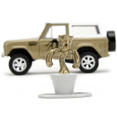 JADA TOYS JADA 1973 FORD BRONCO WITH WHITE TOP & GROOT SCALE DIECAST FIGURE GUARDIANS OF THE GALAXY MARVEL SER