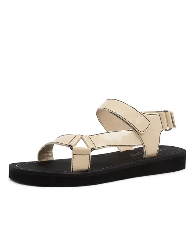 JAX HAEL & JAX SUSS BLACK PATENT LEATHER WOMENS SHOES CASUAL