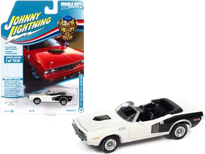 JOHNNY LIGHTNING 1971 PLYMOUTH BARRACUDA CONVERTIBLE SNO WHITE WITH BLACK HEMI SIDE BILLBOARDS "CLASS OF 1971" LIMITE