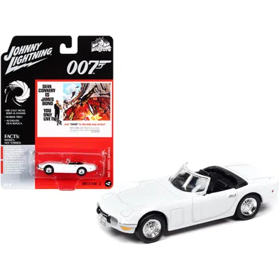 JOHNNY LIGHTNING SERIES 0.16 4 DIECAST MODEL CAR FOR 1967 TOYOTA 2000GT CONVERTIBLE WHITE JAMES BOND 007 YOU ONLY LIV