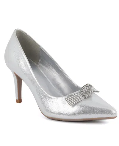 JONES NEW YORK WOMEN'S BENNAMI EMBELLISHED BOW DRESS PUMPS