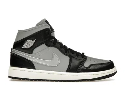 JORDAN 1 MID SE (WOMEN'S) SNEAKERS IN BLACK/METALLIC SILVER/LIGHT SMOKE GREY