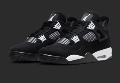 JORDAN JORDAN 4 WHITE THUNDER SIZE EU 44,5