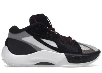 JORDAN MEN'S JORDAN ZOOM SEPARATE RED SNEAKERS IN BLACK/WHITE/SKY BLUE GREY