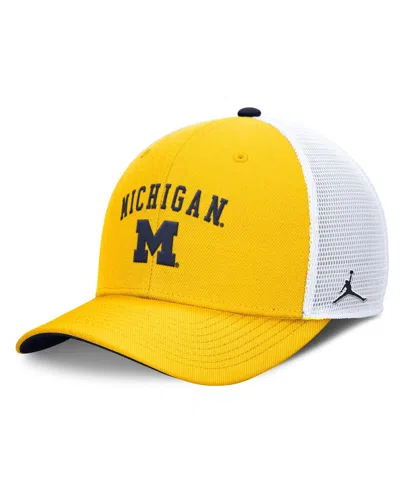 JORDAN MEN'S MAIZE/WHITE MICHIGAN WOLVERINES RISE ADJUSTABLE TRUCKER HAT