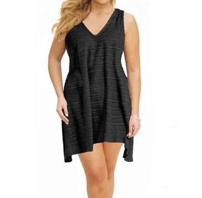 JORDAN TAYLOR PLUS SIZE V-NECK HANDKERCHIEF DRESS IN BLACK