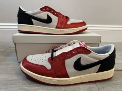 JORDAN TROPHY ROOM JORDAN 1 RETRO LOW OG ROOKIE CARD AWAY FN0432-100 SAIL BLACK RED 12